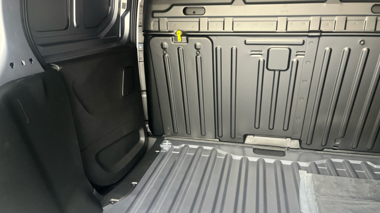 Peugeot Partner Long Diesel 1.5 BlueHDi 100 Professional Plus Van